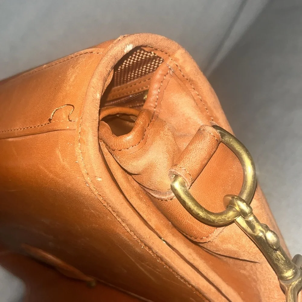 Vintage Y2K Coach Classic Brown Bag.